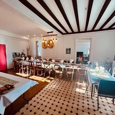 Le Prieure De Buffon Bed & Breakfast Room photo