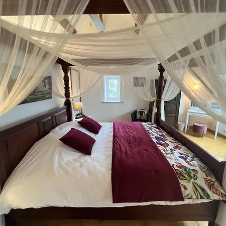 Le Prieure De Buffon Bed & Breakfast Room photo